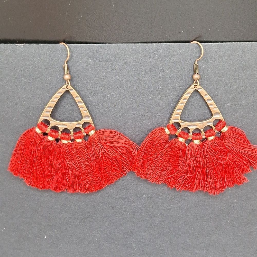 Red tassel fringe drop fan earrings